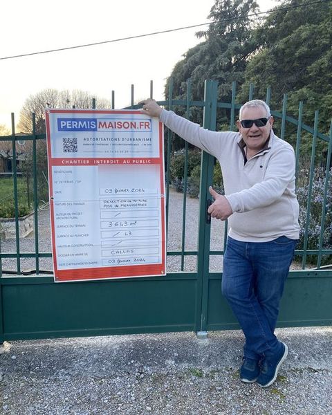 Chantier Permis Maison — Réfection de toiture et menuiseries, Callas · Var